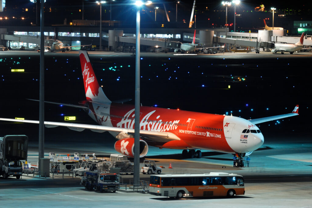 AirAsia X out of money, needs USD 120 million for restart