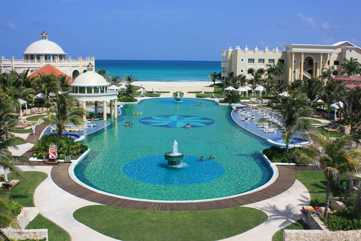 Expect Crowds In Cancun This Winter As Occupancy Reaches 100 Percent